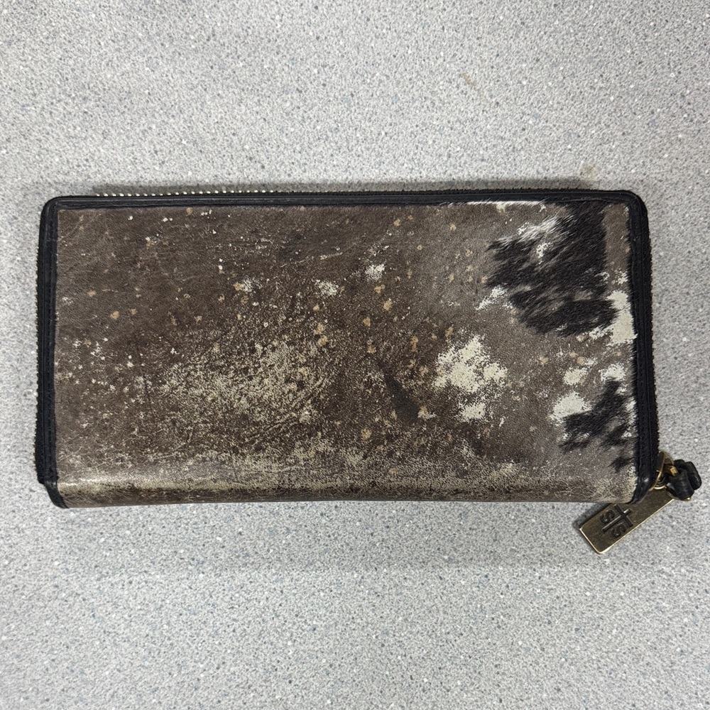 STS Ranchwear Brown and White Cowhide Wallet - Picture 3 of 6